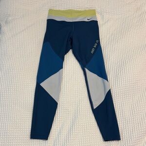 Nike Colorblock Leggings small
